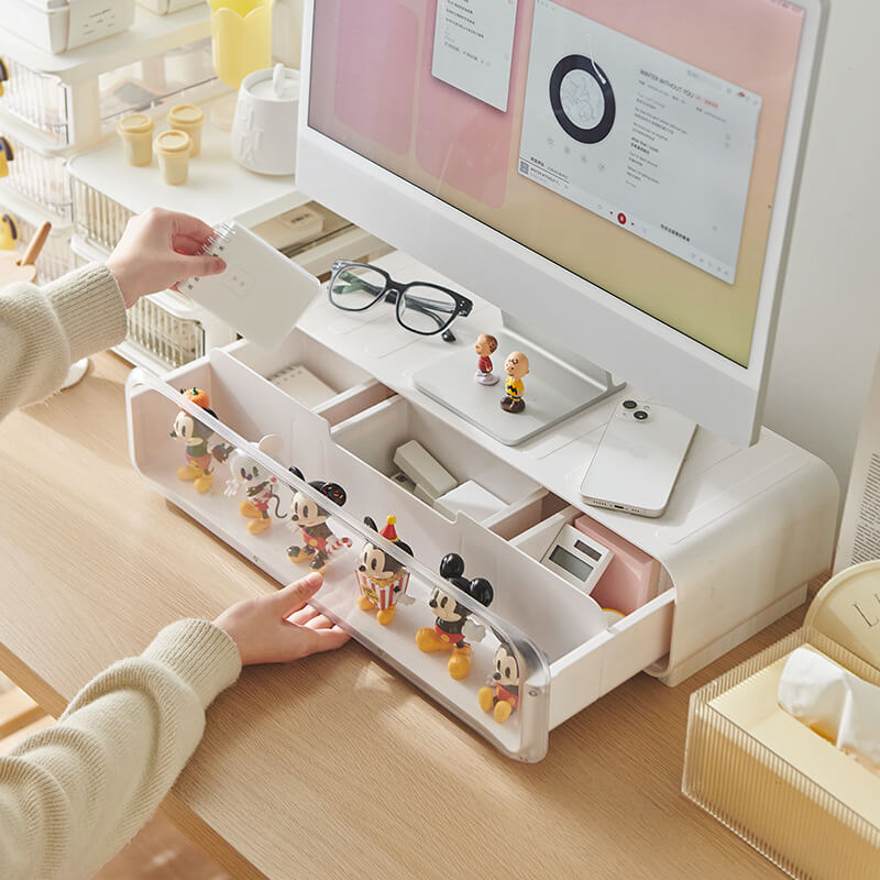 The Feature Image of Display Solutions for Desk Setup with Figurines by FigPalace